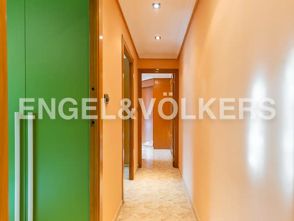 Flat for rent in Sant Pau