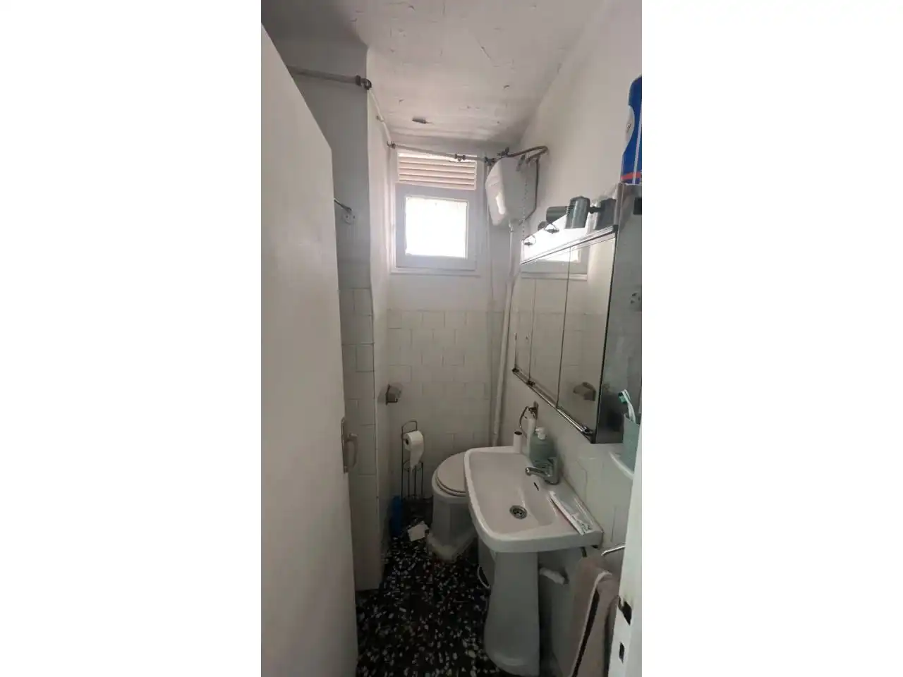 Bany de Pis en venda en Castellón de la Plana / Castelló de la Plana amb Moblat i Balcó