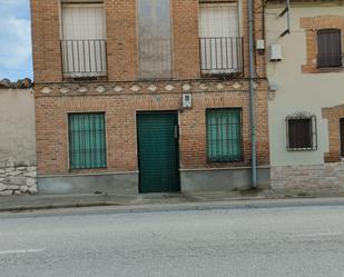 Vista exterior de Finca rústica en venda en Samboal amb Balcó