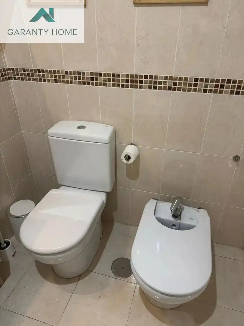 Bathroom of Flat for rent in Málaga  with Air Conditioner, Heating and Terrace