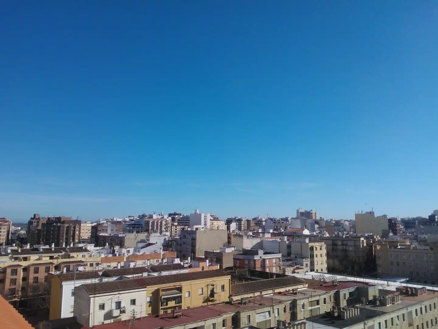 Vista exterior de Àtic en venda en Castellón de la Plana / Castelló de la Plana amb Aire condicionat i Terrassa