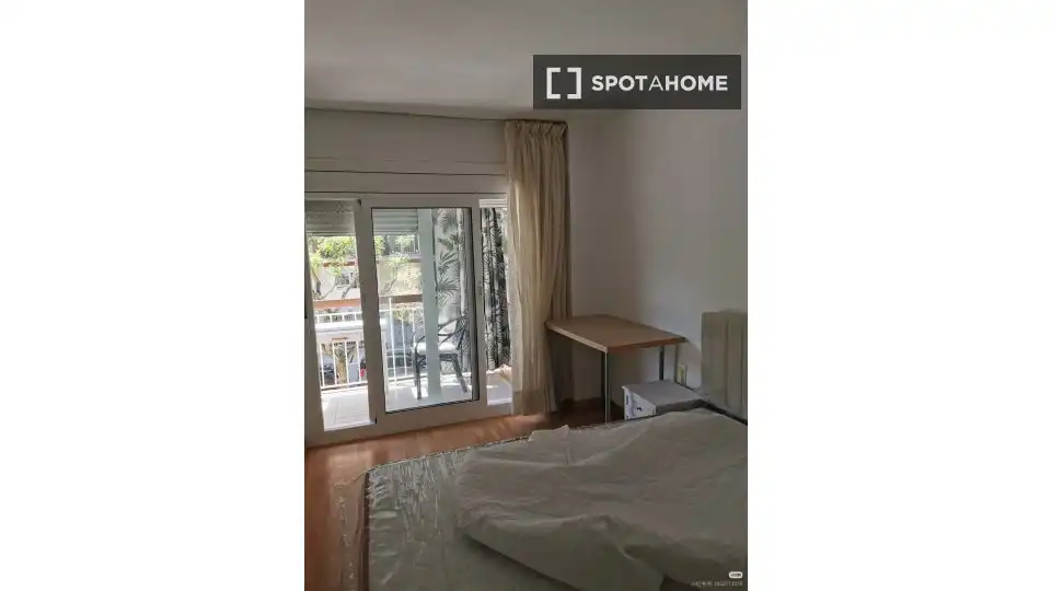 Schlafzimmer von Wohnung zur Miete in L'Hospitalet de Llobregat mit Klimaanlage, Heizung und Möbliert