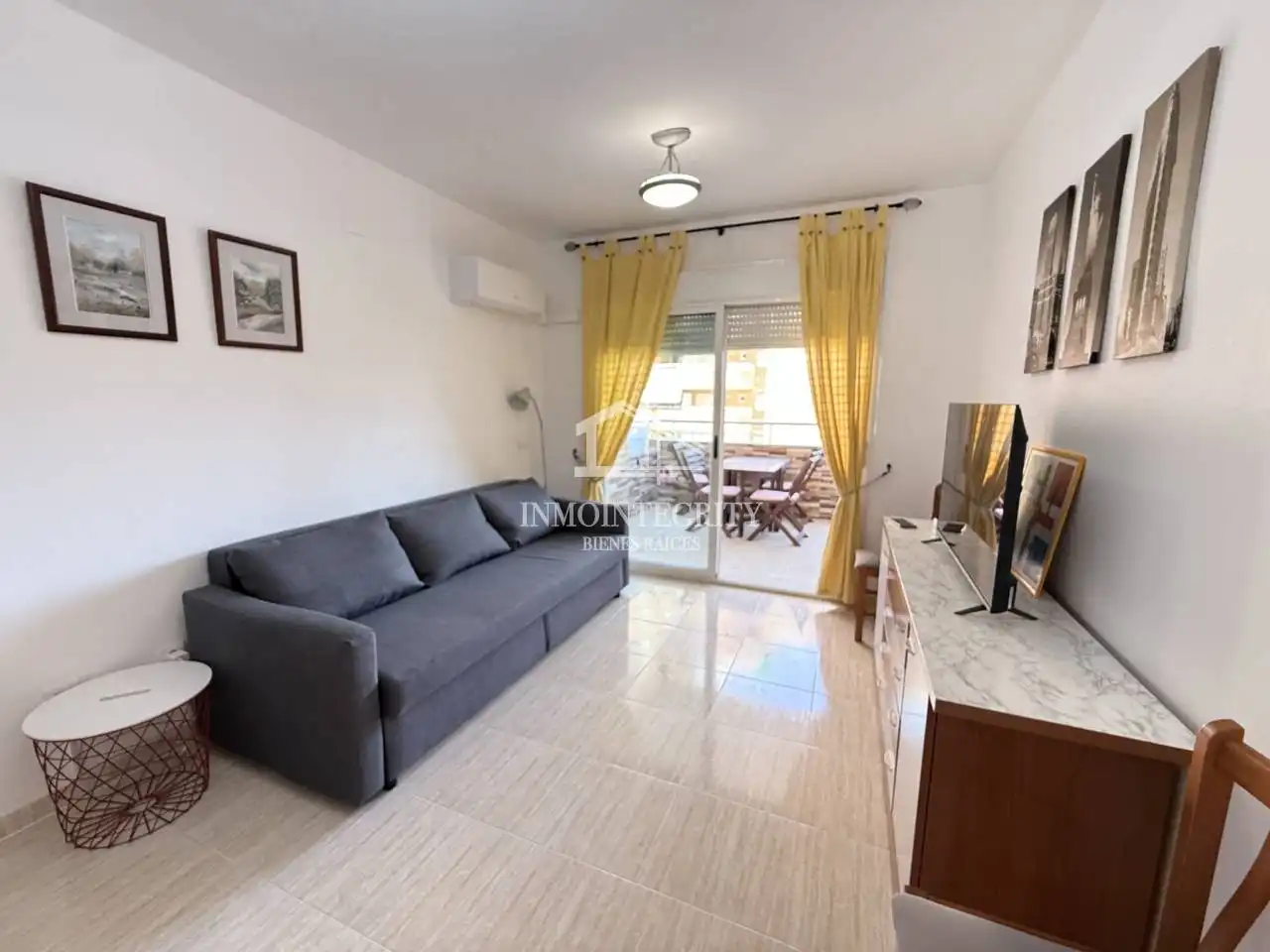 Sala d'estar de Apartament en venda en Oropesa del Mar / Orpesa amb Aire condicionat, Terrassa i Moblat