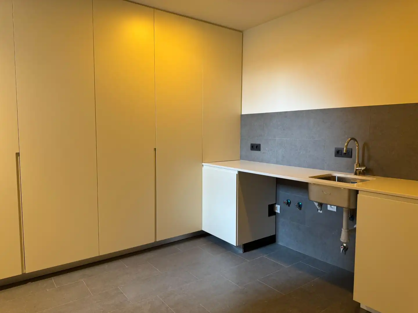 Cocina de Casa o chalet en venta en Barcelona con Aire acondicionado, Calefacción y Jardín privado
