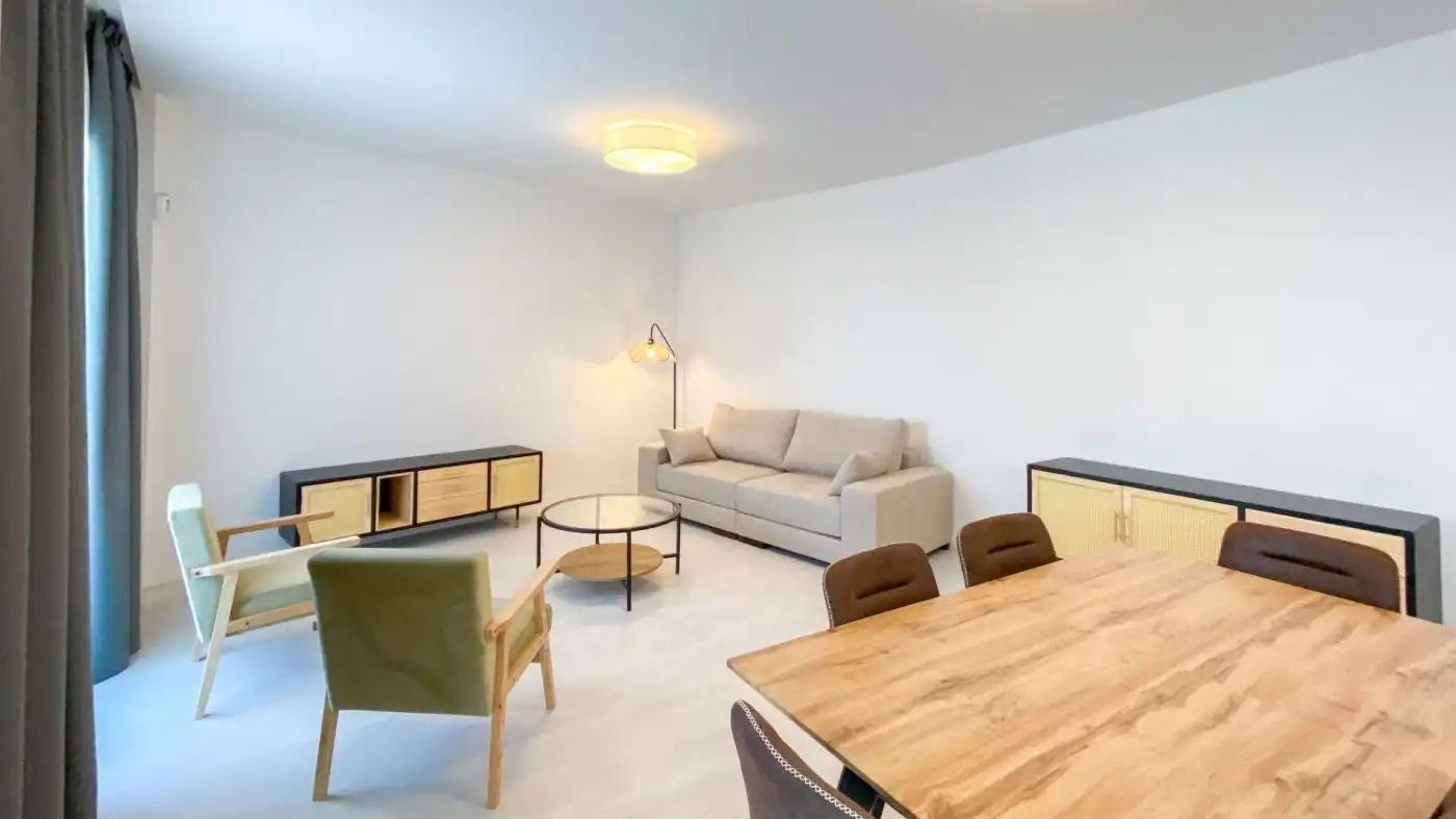Wohnzimmer von Wohnung zur Miete in Málaga mit Klimaanlage, Heizung und Privatgarten