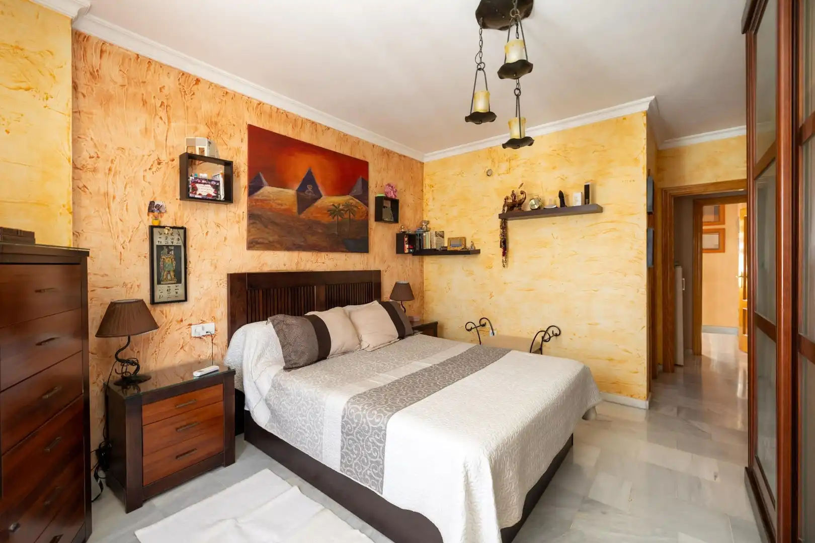 Habitación de Casa o chalet en venta en Cúllar Vega con Aire acondicionado, Calefacción y Jardín privado