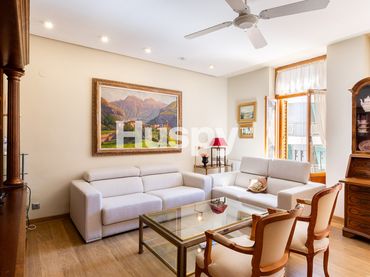 Flat with lift for sale in Carrer de Dénia