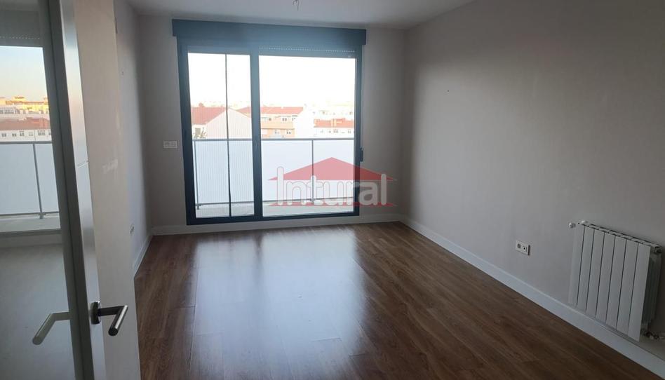 Foto 1 de Piso de alquiler en Serrería, La Milagrosa, Albacete