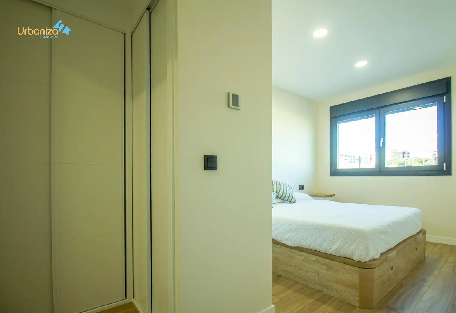 Schlafzimmer von Wohnung zum Verkauf in Badajoz mit Klimaanlage, Heizung und Privatgarten