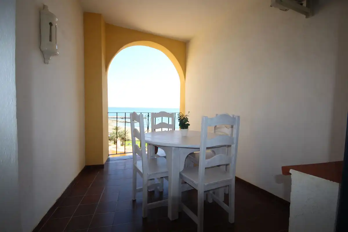Terrassa de Apartament en venda en Marbella amb Aire condicionat, Moblat i Piscina comunitària