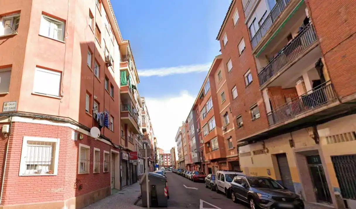 Vista exterior de Pis en venda en La Almozara