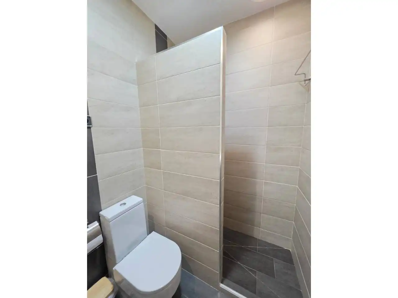 Baño de Casa o chalet en venta en Montcada i Reixac con Aire acondicionado, Calefacción y Jardín privado