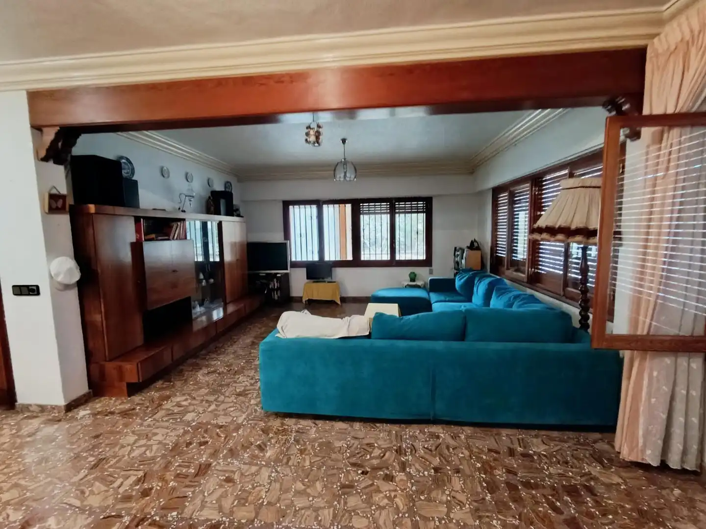 Sala d'estar de Casa o xalet en venda en Elche / Elx amb Jardí privat, Terrassa i Traster