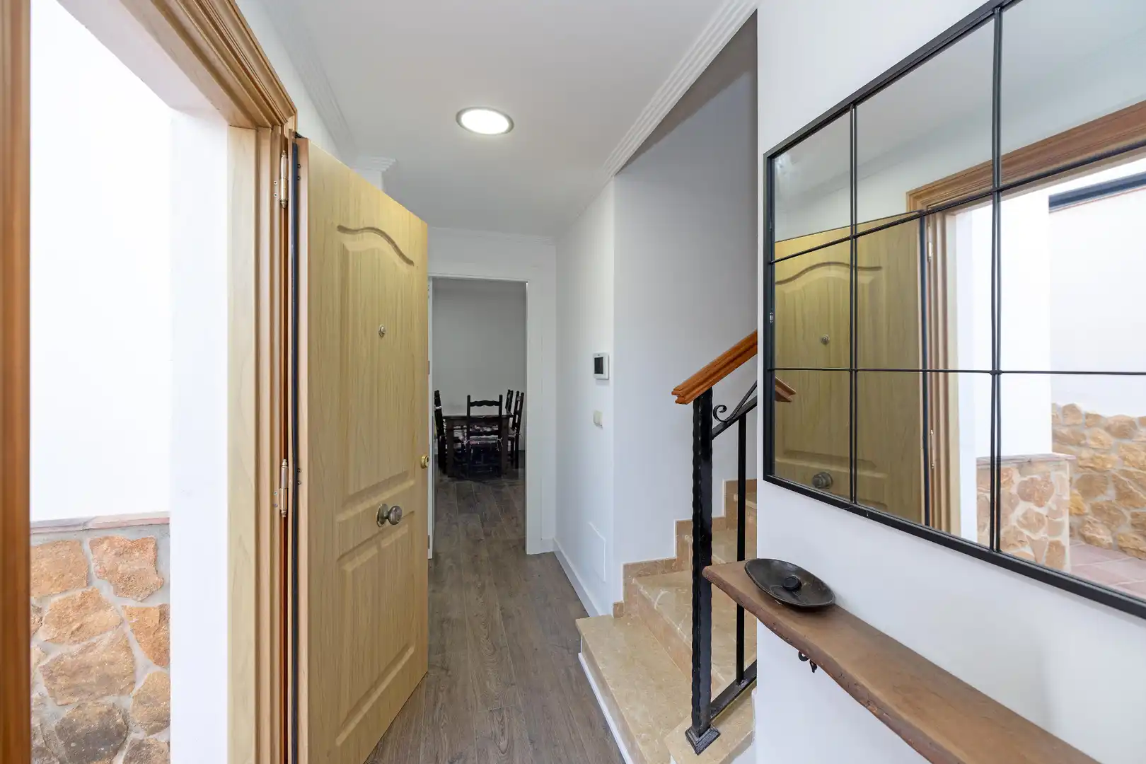 Detached house with pool for sale in Calle Lorenzo Valla, imagen 10