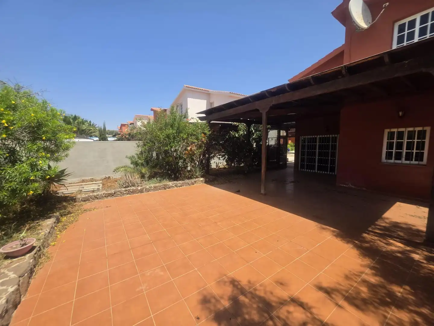 Terrassa de Casa o xalet en venda en La Oliva amb Jardí privat