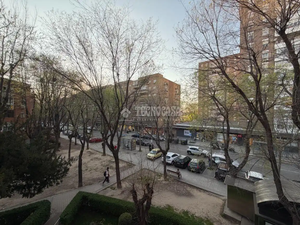 Exterior view of Flat for sale in Madrid  with Air Conditioner and Terrace
