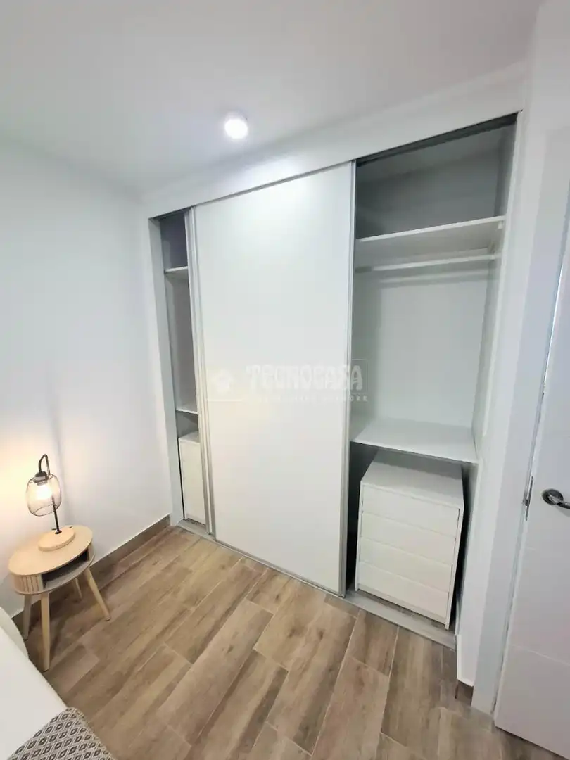 Habitación de Piso en venta en Madrid con Calefacción
