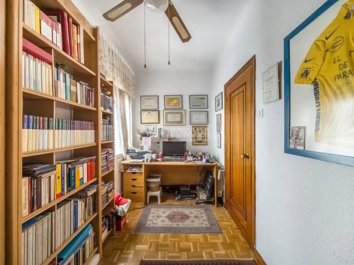 Habitación de Piso en venta en Madrid con Aire acondicionado y Calefacción