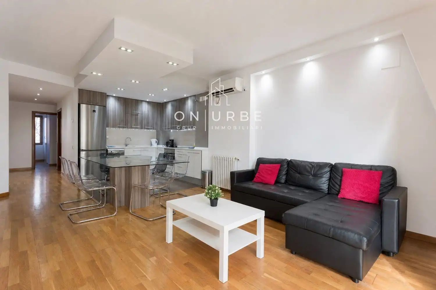 Sala de estar de Piso en venta en Barcelona con Aire acondicionado y Terraza