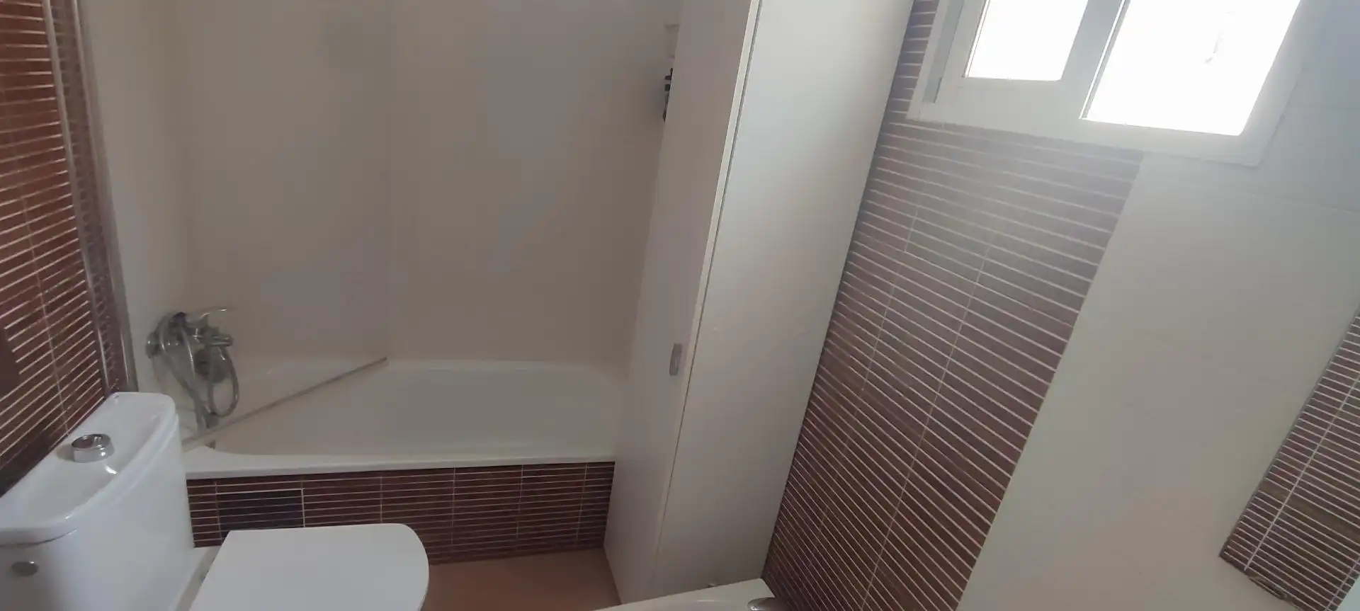 Bathroom of Attic for rent in Torrent  with Heating and Terrace