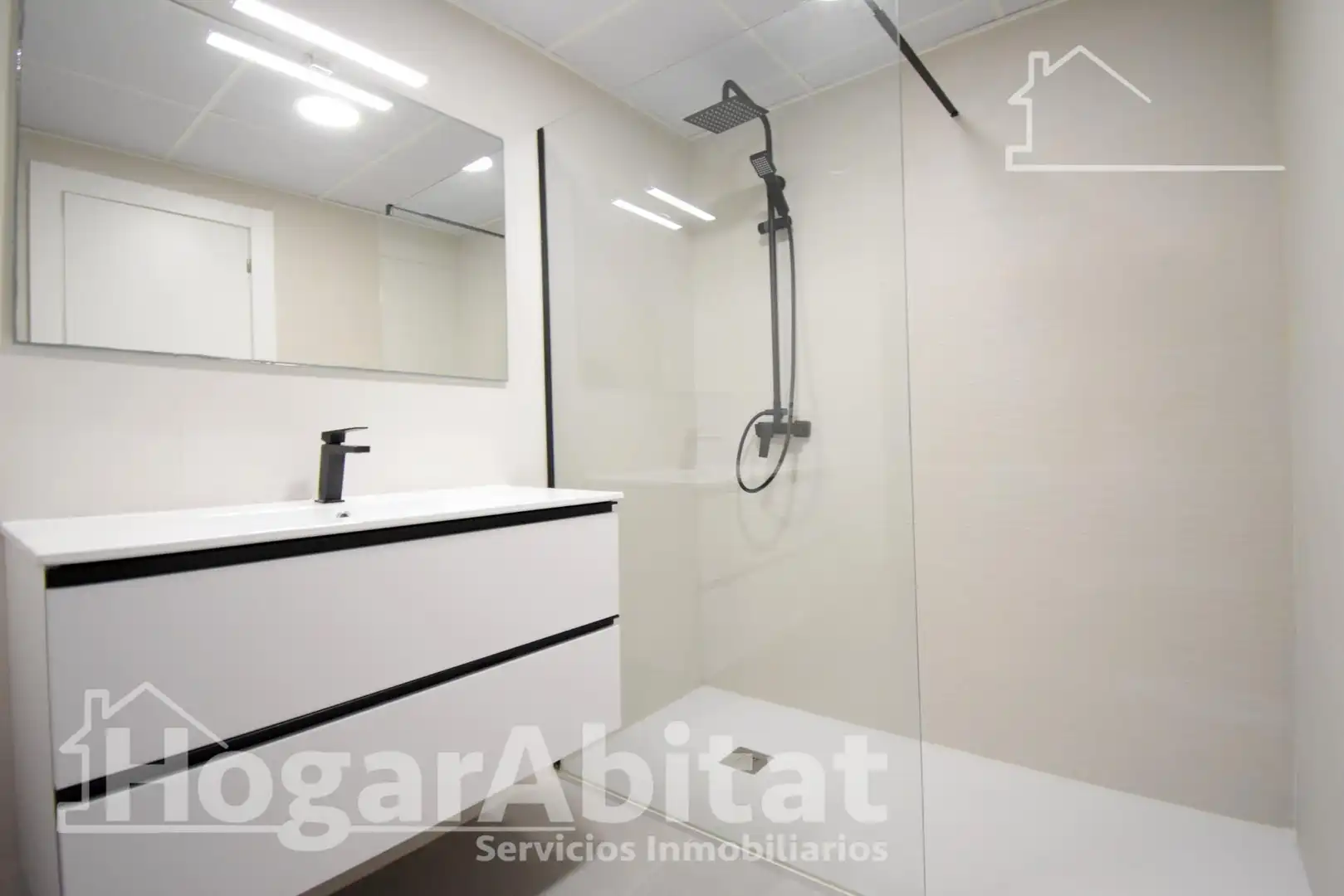 Badezimmer von Dachboden zum Verkauf in Dénia mit Terrasse, Alarm und Gemeinschaftspool