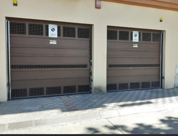 Garaje de alquiler en Dos Hermanas, Oromana