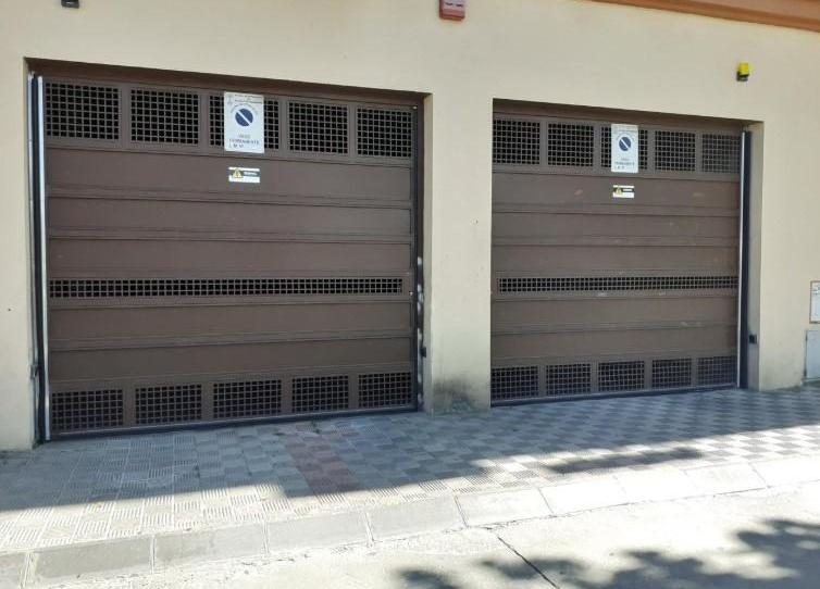Photo 1 of Garage to rent in Dos Hermanas, Oromana, Sevilla