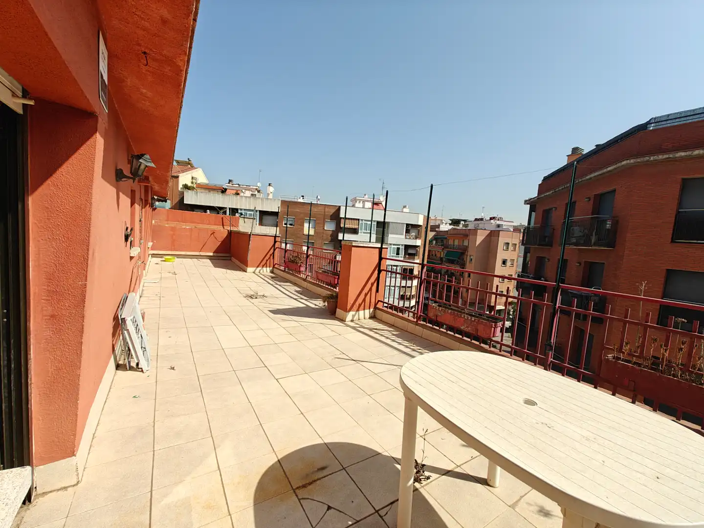 Terrassa de Àtic en venda en Sant Boi de Llobregat amb Terrassa i Alarma