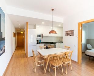 Cuina de Apartament de lloguer en  Barcelona Capital amb Aire condicionat