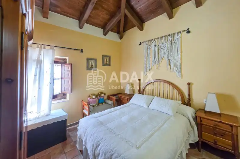 Habitación de Casa o chalet en venta en Úbeda con Aire acondicionado, Terraza y Trastero
