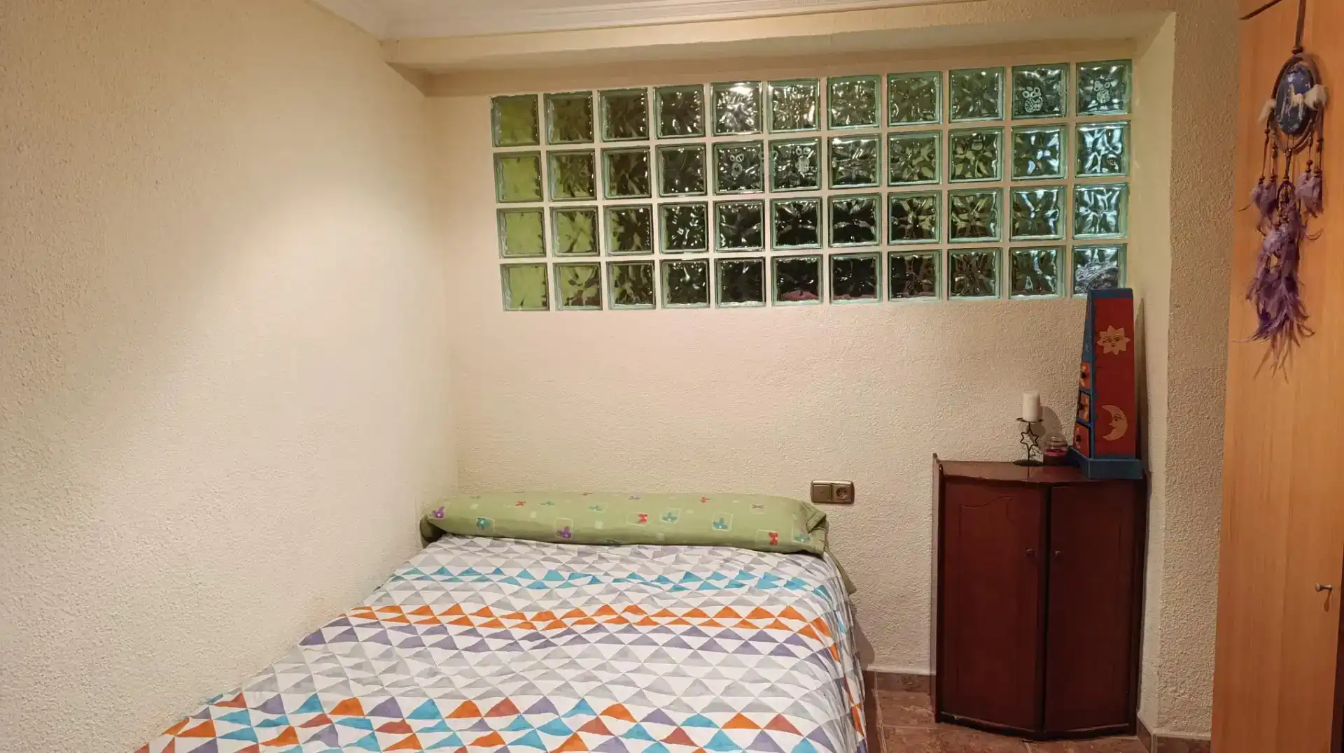 Dormitori de Casa adosada en venda en Yecla amb Traster