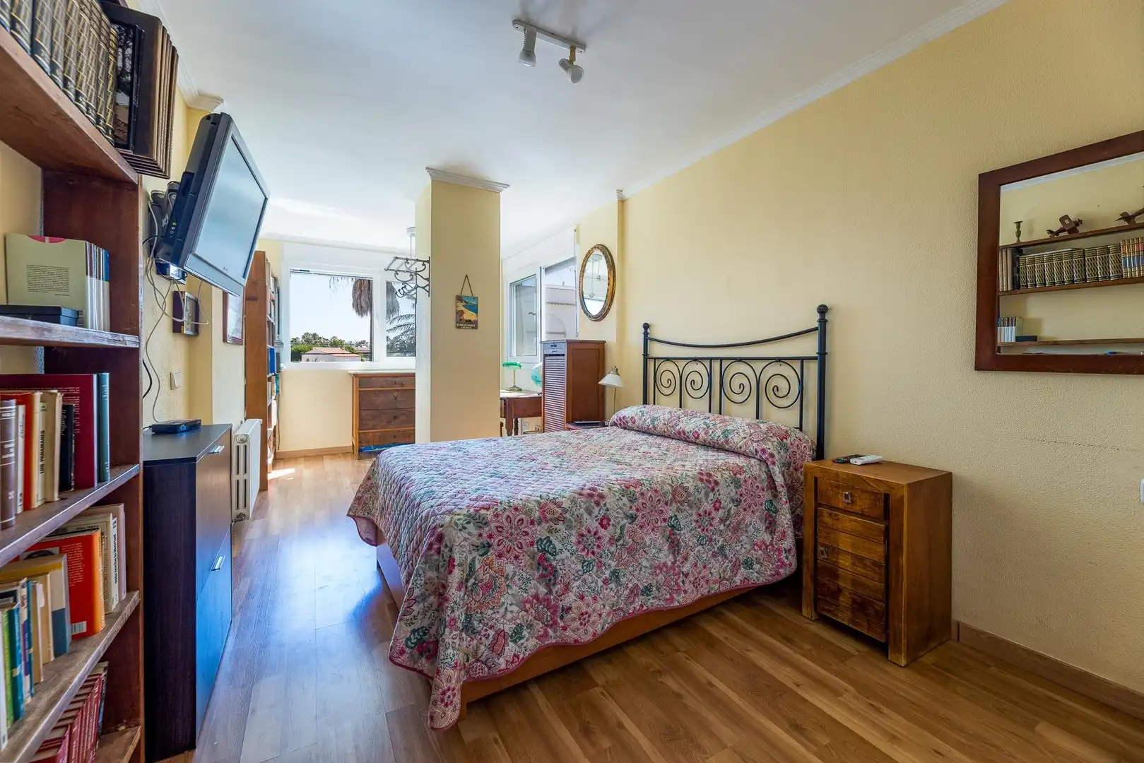Schlafzimmer von Einfamilien-Reihenhaus zum Verkauf in Ses Salines mit Klimaanlage, Heizung und Terrasse