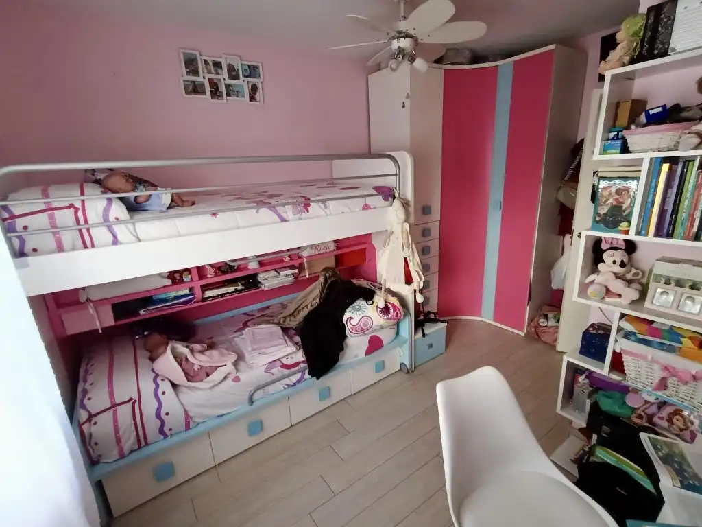 Bedroom of Flat for sale in Dos Hermanas