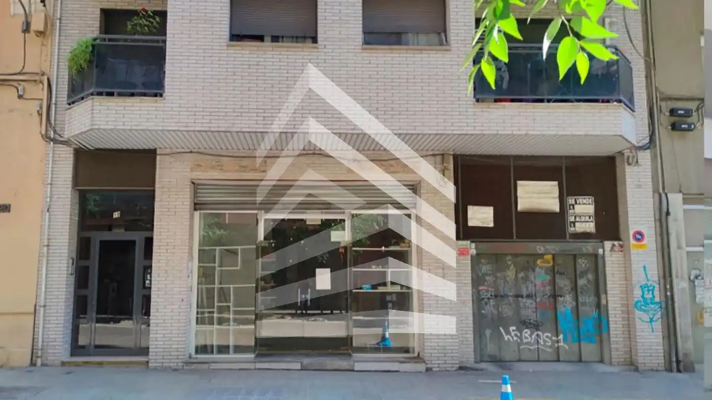 Office space for sale in De L'Anselm Clavé, imagen 2