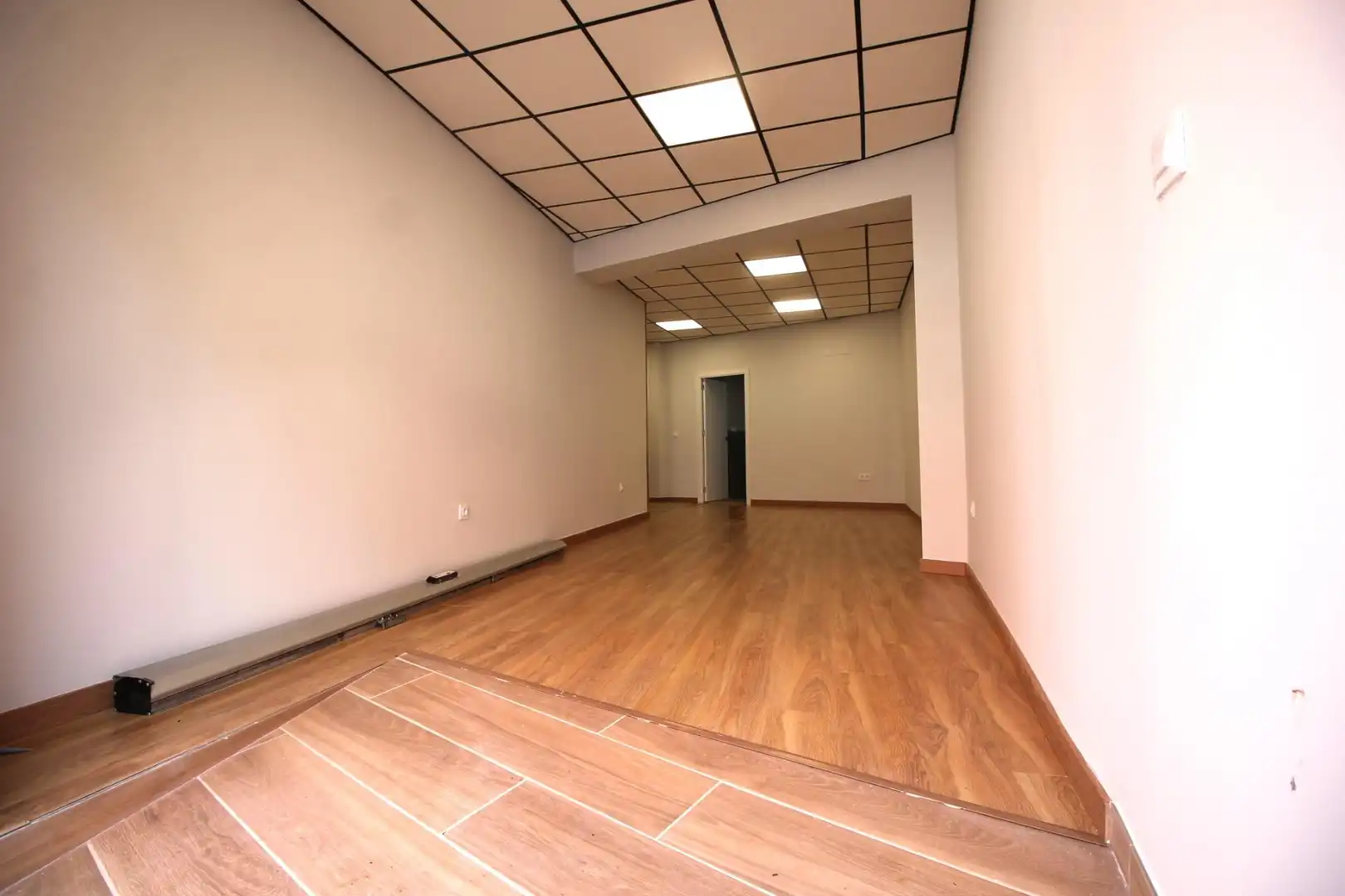 Local comercial en venda a Calle del Plátano 23, imagen 14