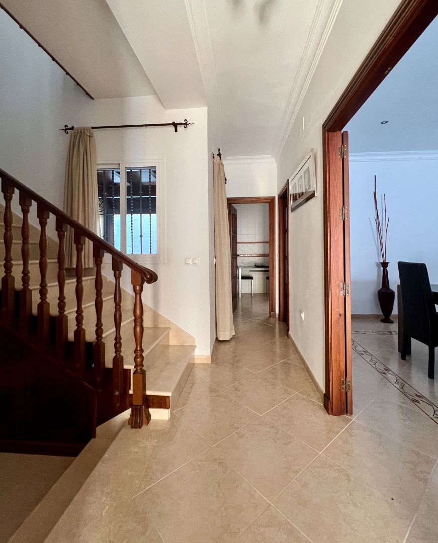 Casa o xalet en venda en Aguadulce (Sevilla) amb Terrassa, Forn i Microones