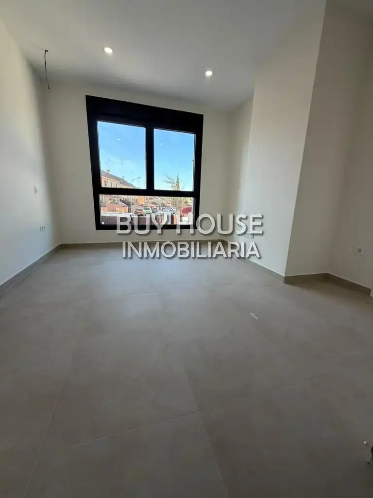 Terraced house with pool for sale in Parque Manuel de Vega - Carretera de Ugena, imagen 22