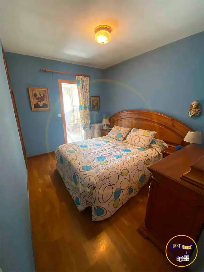 Bedroom of Flat for sale in Cuenca  with Air Conditioner, Heating and Parquet flooring