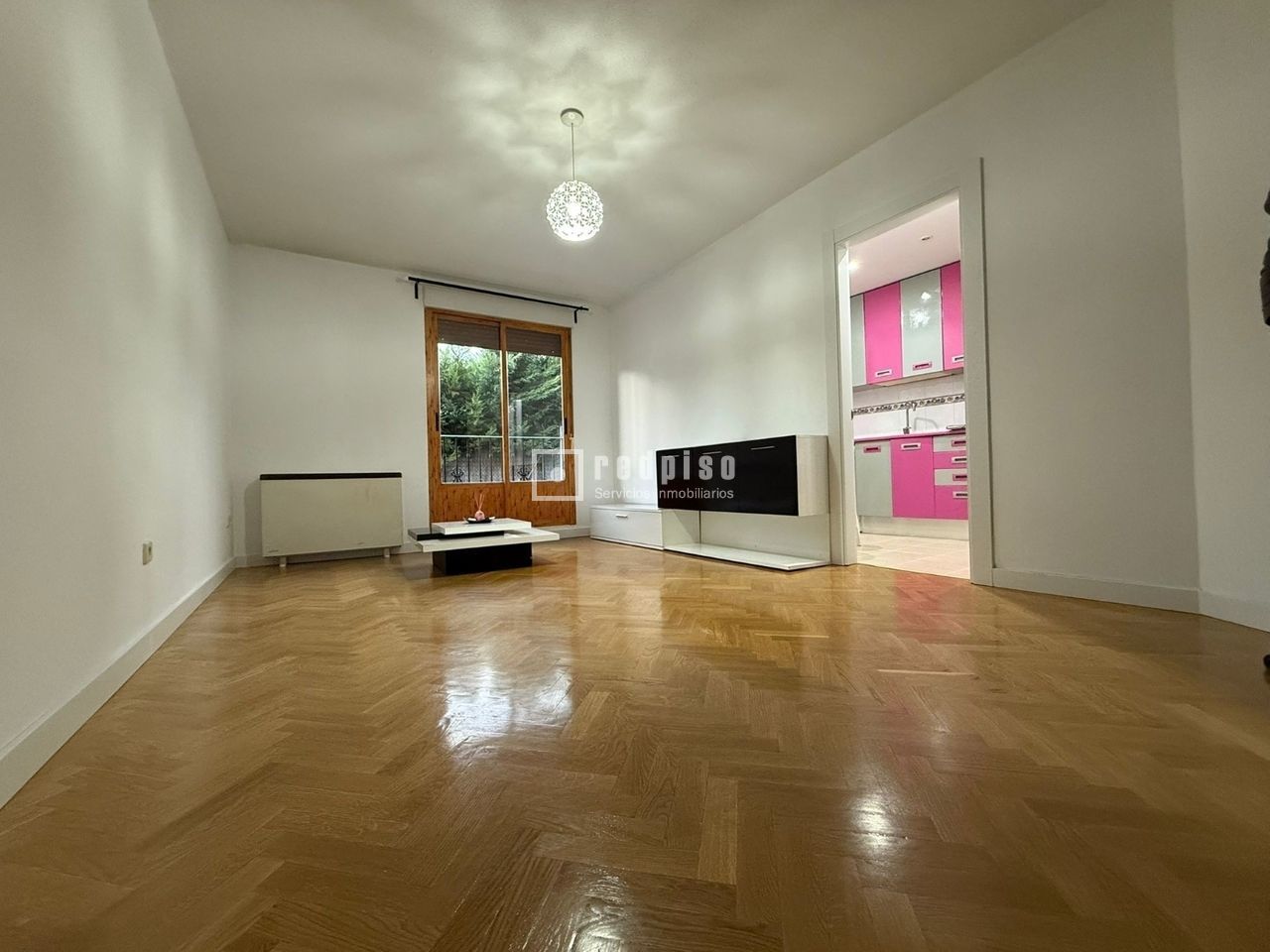 Living room of Flat to rent in Valdeolmos-Alalpardo  with Heating and Parquet flooring