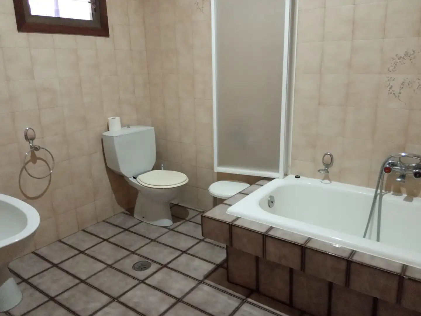 Baño de Piso en venta en Ribadavia con Calefacción, Amueblado y Balcón