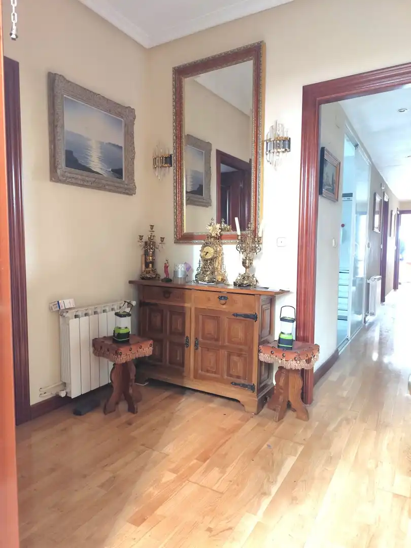 Dining room of Flat for sale in Valladolid  with Heating, Parquet flooring and Storage room