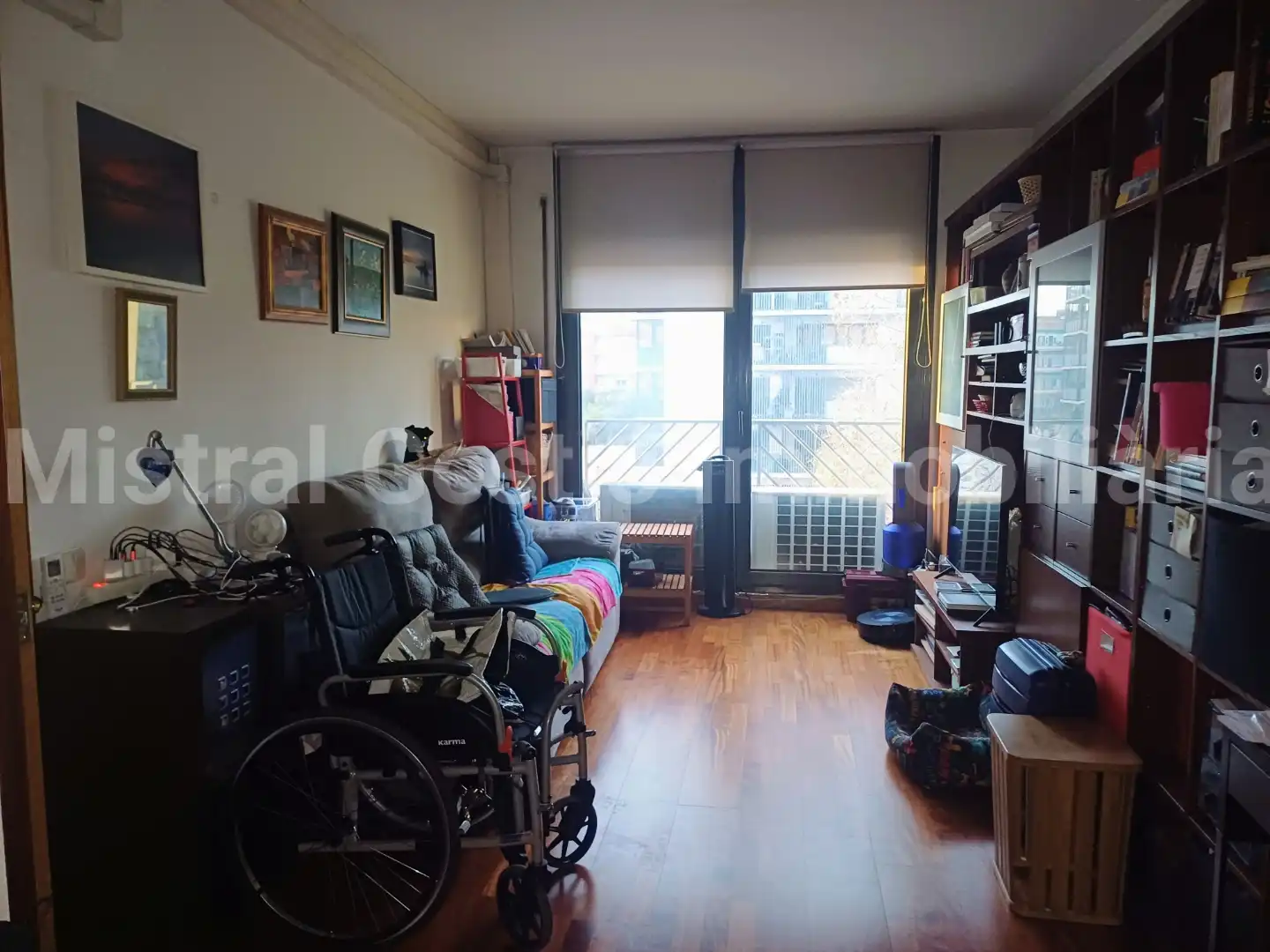 Sala de estar de Piso en venta en Barcelona con Parquet y Amueblado