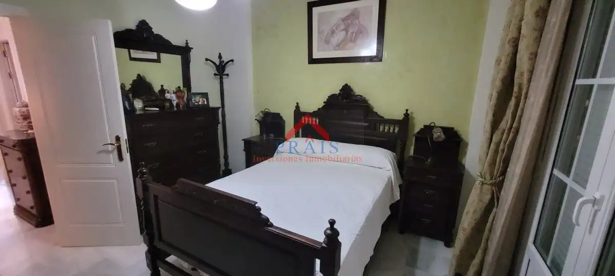 Habitación de Casa adosada en venta en Utrera con Aire acondicionado, Trastero y Amueblado