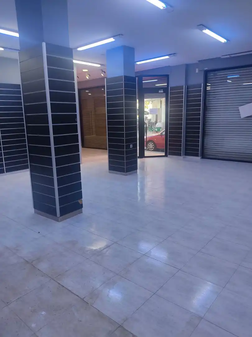 Local commercial à louer à Calle Ángel Bruna 30, imagen 6
