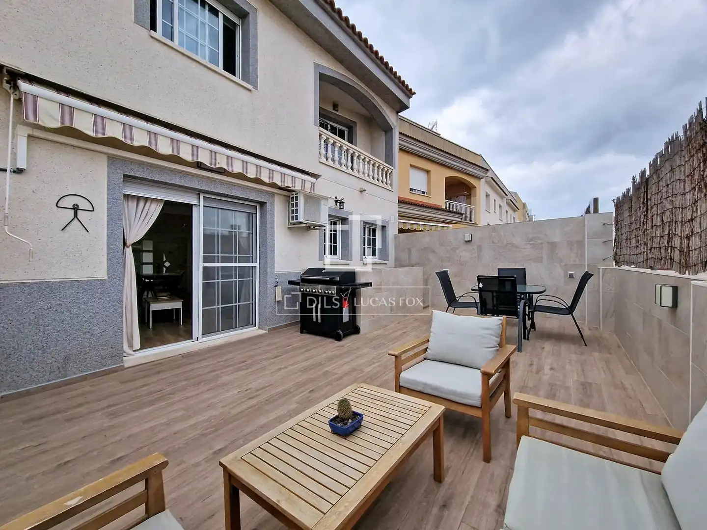 Terrasse von Haus oder Chalet zum Verkauf in Vilanova i la Geltrú mit Klimaanlage, Heizung und Parkett