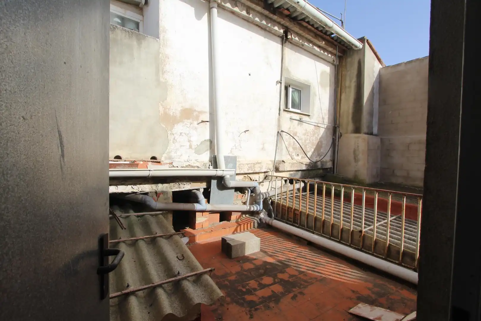Balcony of Country homes for sale in Macastre  with Heating, Terrace and Storage room