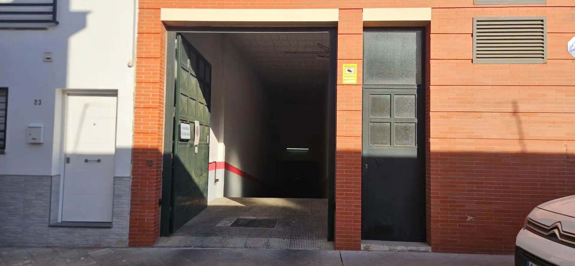 Garaje en venta en Dos Hermanas
