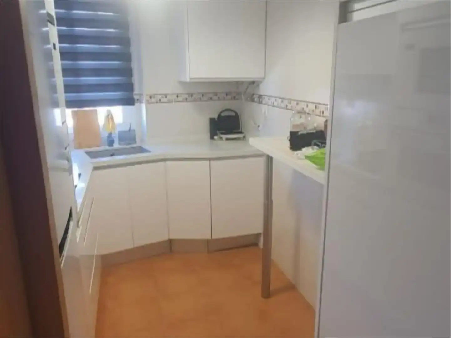Cuina de Pis en venda en Cogollos de la Vega amb Aire condicionat, Parquet i Moblat