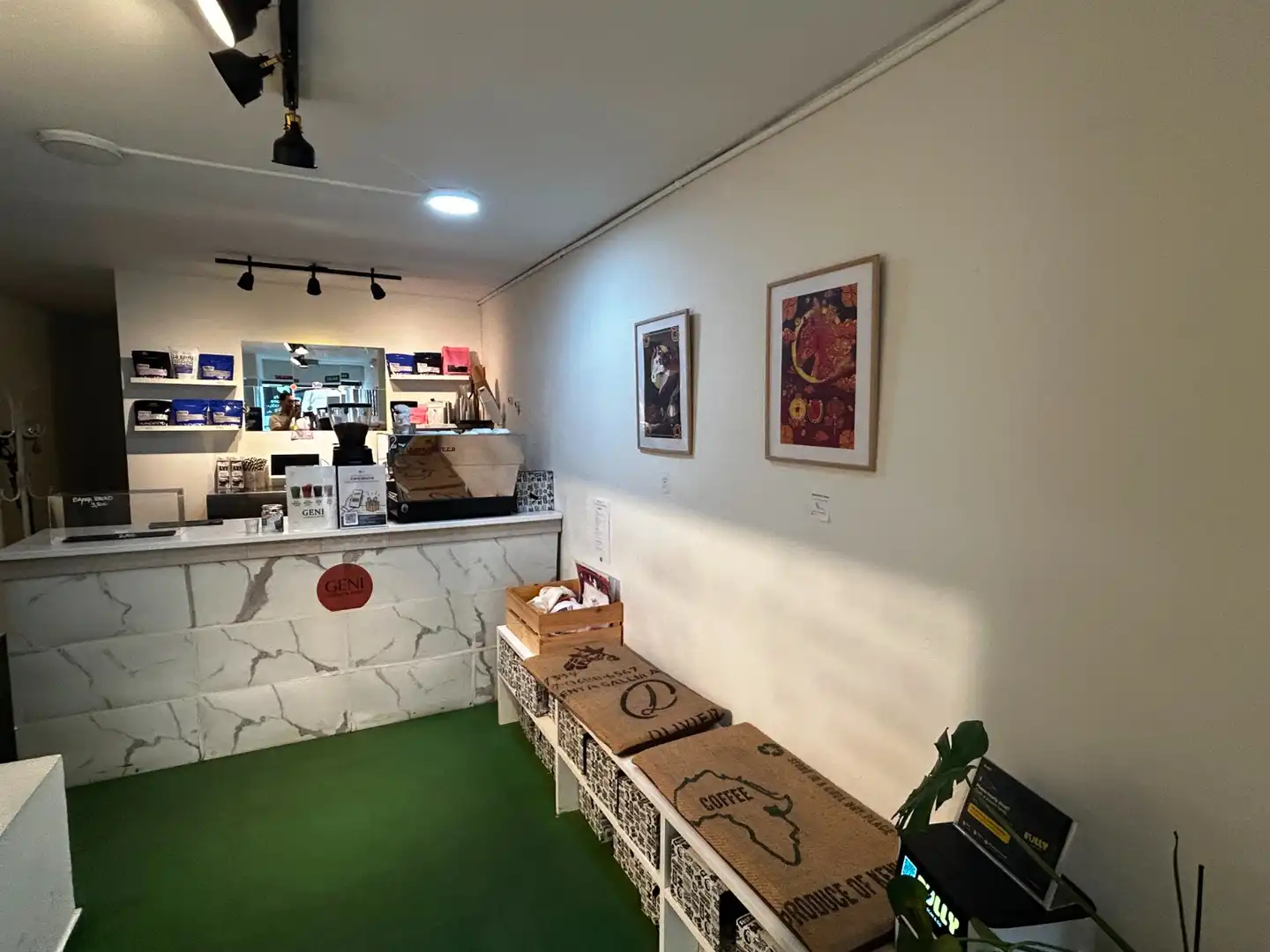 Business premises for transfer in Eixample, imagen 9