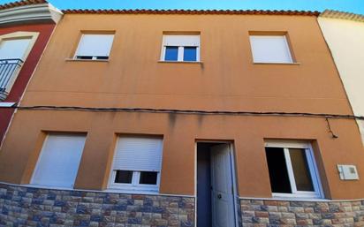 Vista exterior de Casa o xalet en venda en Totana amb Terrassa